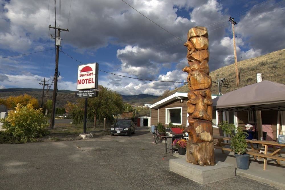 Sunset Motel Cache Creek Exterior foto